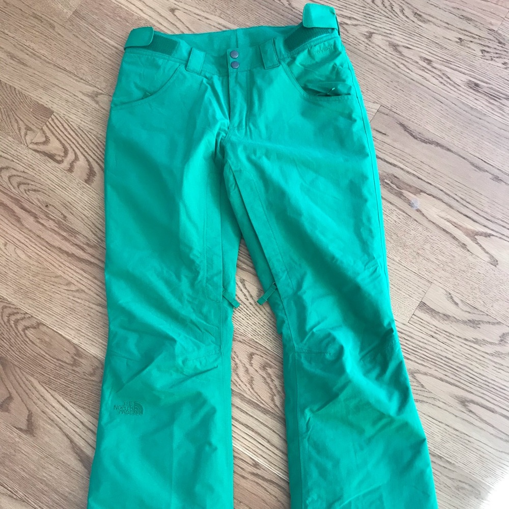 North Face women’s snow pants size small (4-6)